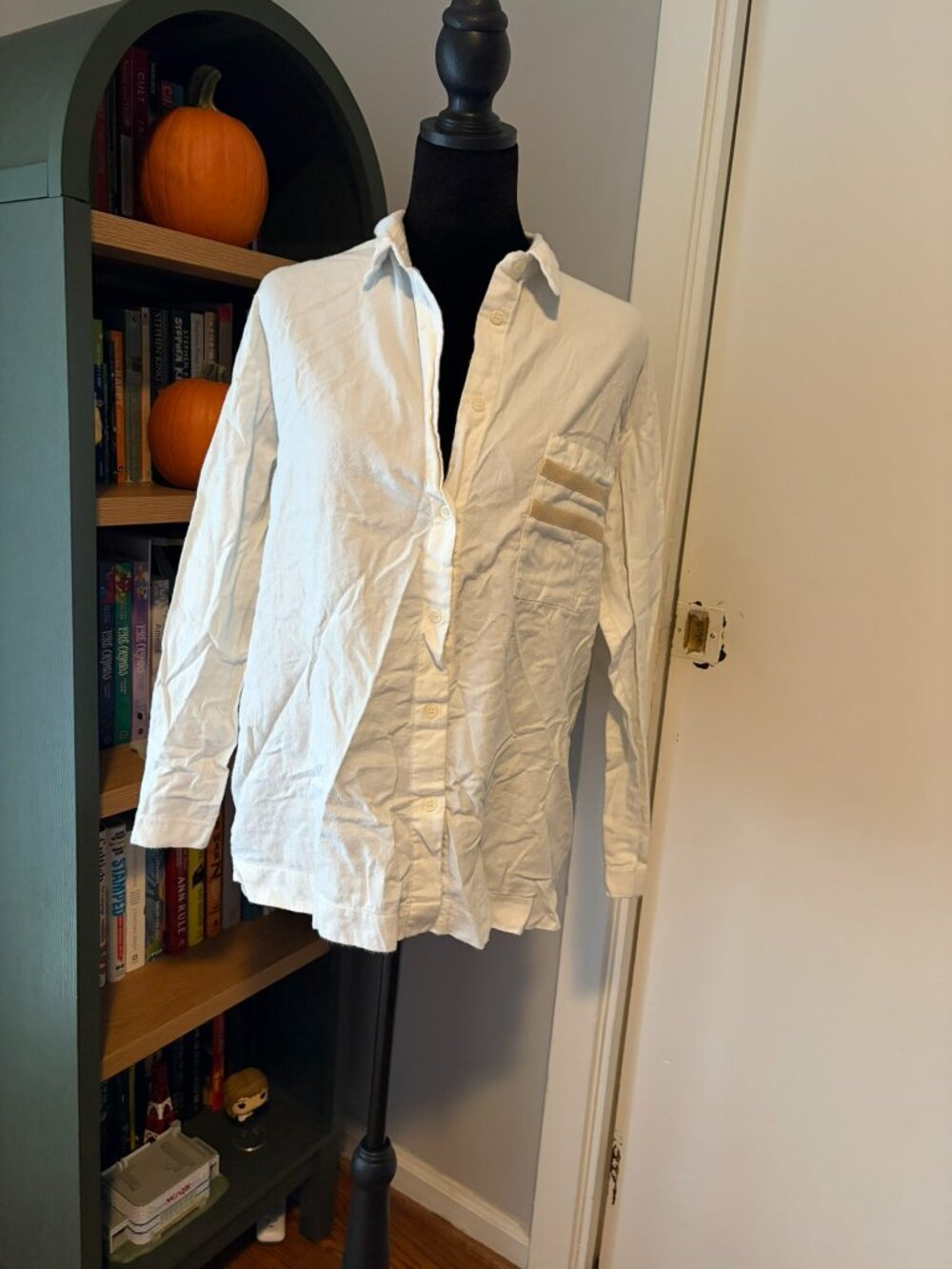 Womans White Cotton Button Down